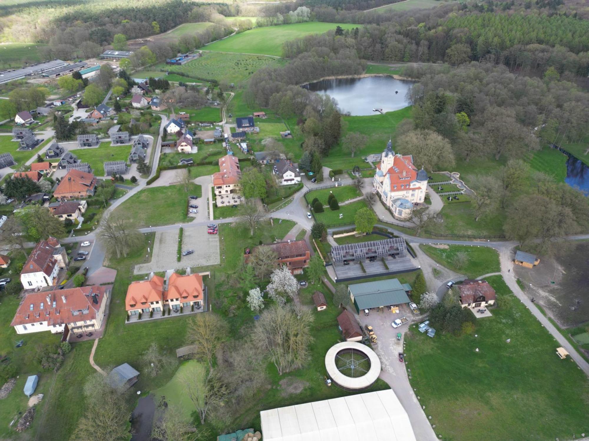 Bernsteinschloss Wendorf  Exteriör bild